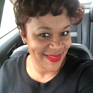 Meet your Posher, Tika